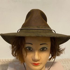 Henschel Hat Co. Aussie Mesh Breezer  size Small